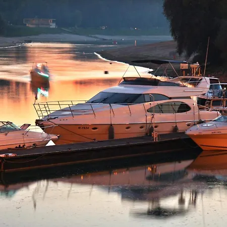 Volenter Lux Duna * 包姚