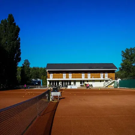 Volenter Lux Duna 公寓 包姚